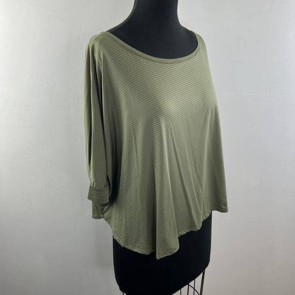 SPLENDID Green Blouse Top Nylon Striped Scoop Neck Classic Fit Size Small S - Picture 3 of 8